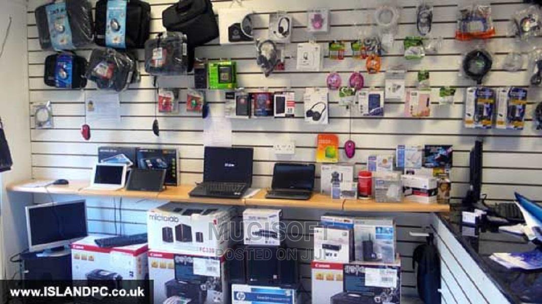 Safa Computers store and technology displays